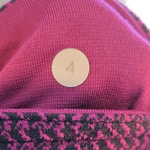 Lululemon Wunder Under Crop III Teeny Tooth Deep Fuchsia Black Leggings Size 4 - Picture 2 of 5